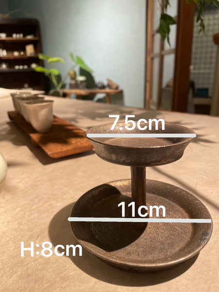 Candle holder