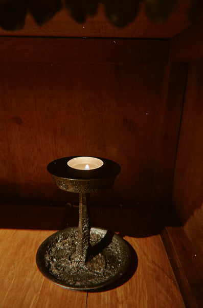 Candle holder