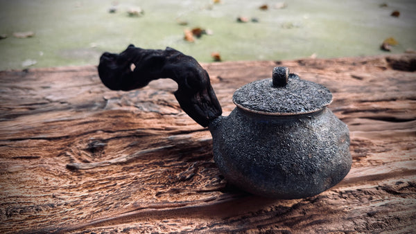 Wood fired teapot |around 250.| 2-13