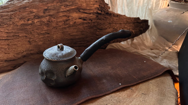 Wood fired teapot around 350ml (serves 5-7people) 3-6