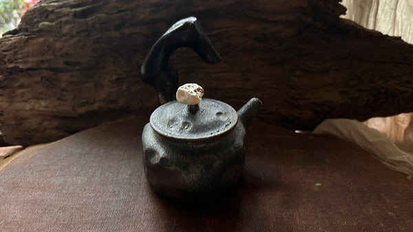 Wood fired teapot around 350ml (serves 5-7people) 3-13