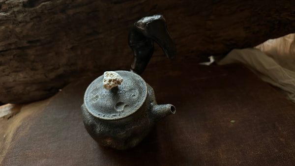 Wood fired teapot around 350ml (serves 5-7people) 3-13