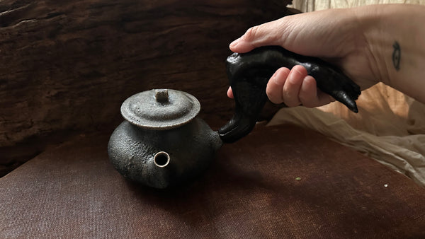 Wood fired teapot around 350ml (serves 5-7people) 3-14